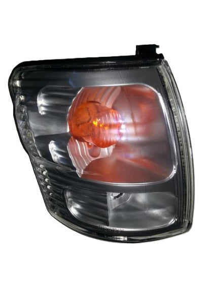 Hilux 02-05 LN Corner Light