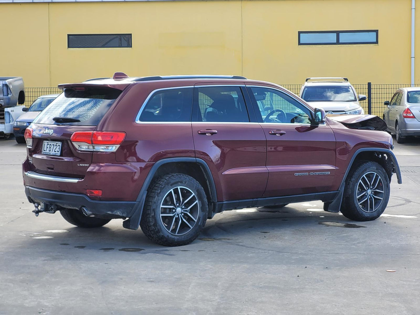 Now Wrecking: 2018 JEEP GRAND CHEROKEE- A579C