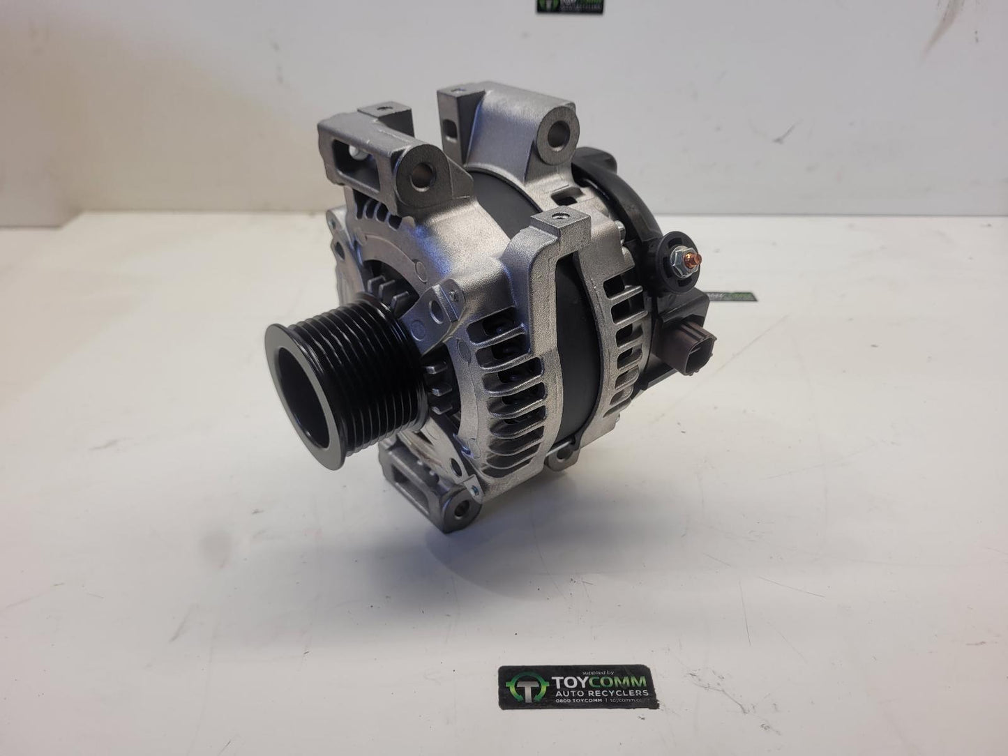 New VDJ79 12V 150A Landcruiser Alternator